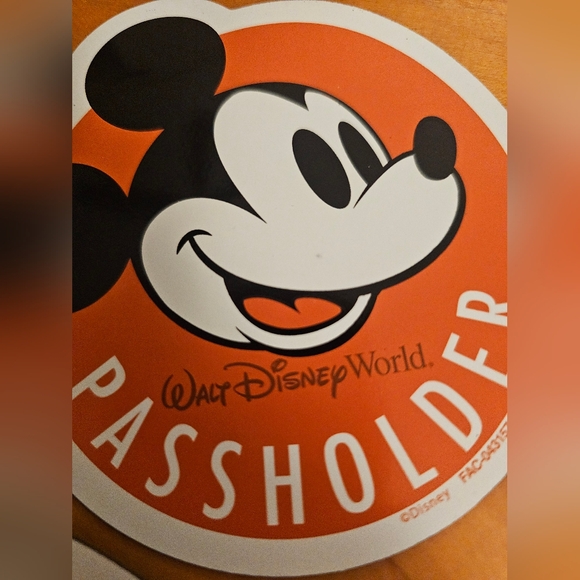 Disney Passholder Mickey Mouse Magnet - 3 Count - Picture 2 of 5